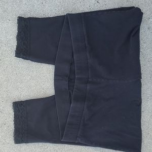 TORRID CAPRI LEGGING